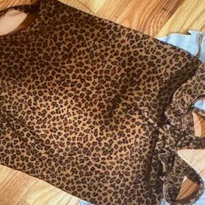 Stylish leopard print swimsuit